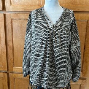 Women’s long‎ sleeve top